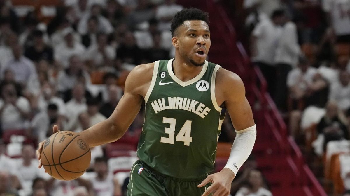 Giannis Antetokounmpo Biography Net Worth Career And More